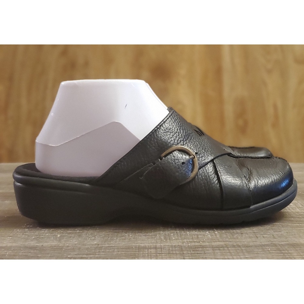 Clarks Artisan Leather Pebbled Crissโ Cross Clogs Women's Size 7 Black